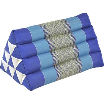Triangle pillow without fold out part